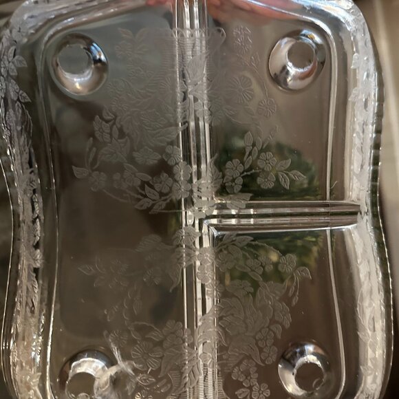 1930's New Martinsville 12" Floral Leaf Cut Glass 3 Compartment Vegetable Tray - Picture 5 of 7